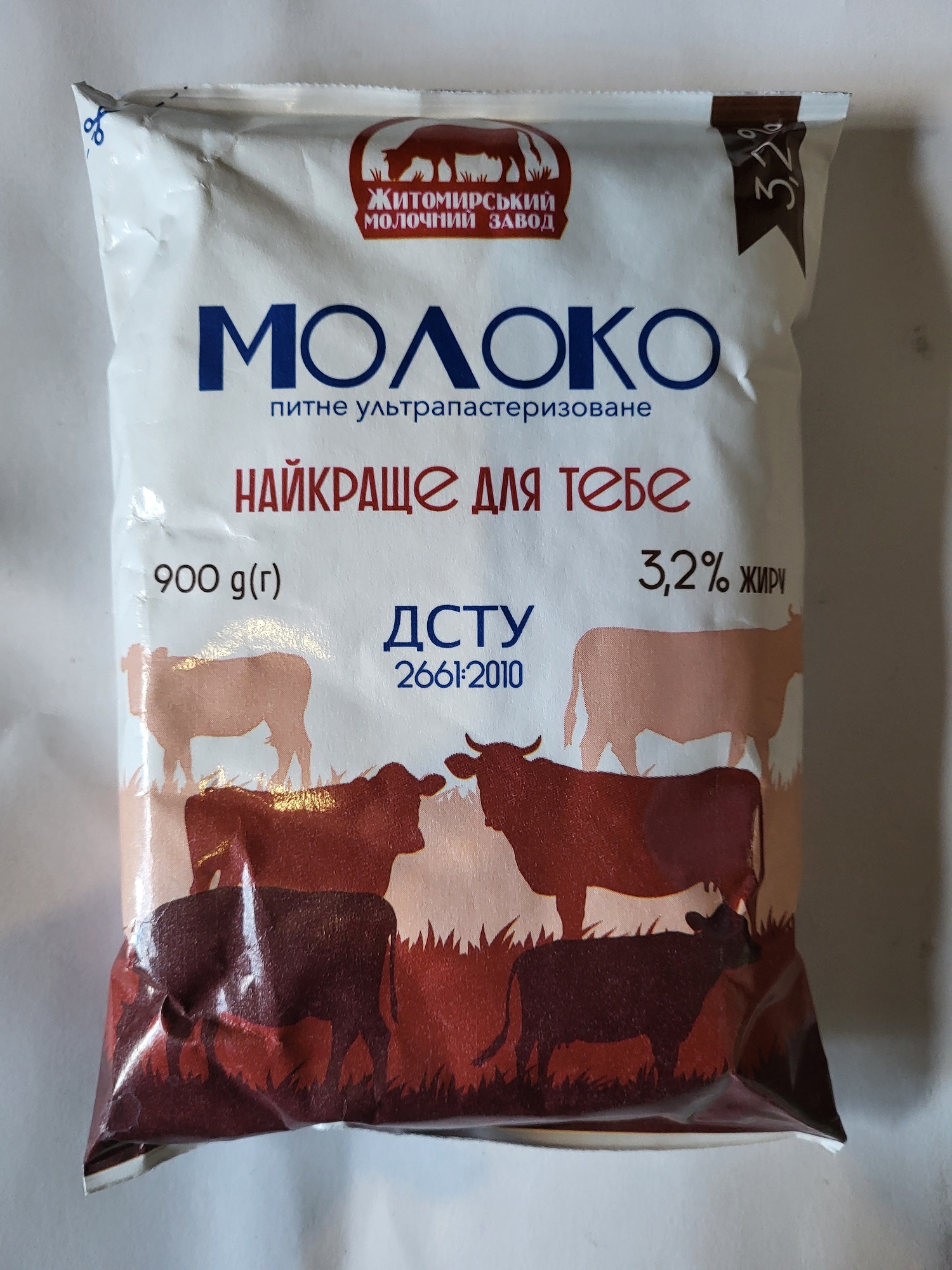 Молоко 3,2 % 900 г. Ультрапастеризоване TFA, ЖИТОМИРСЬКИЙ МОЛОЧНИЙ ЗАВОД